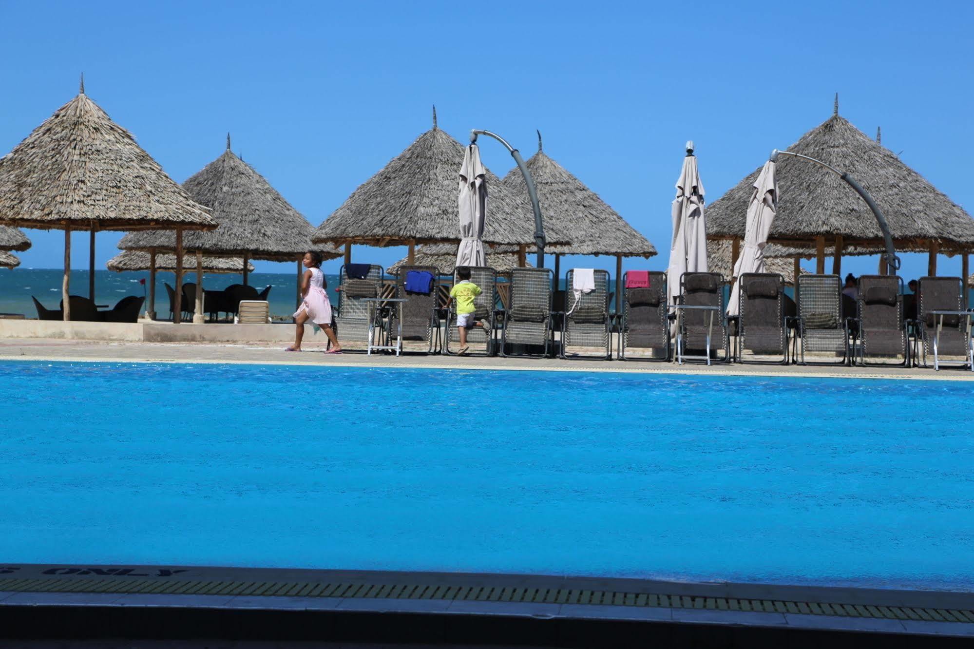 Landmark Mbezi Beach Resort Dar es Salaam Eksteriør billede